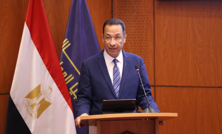وزير الاتصالات