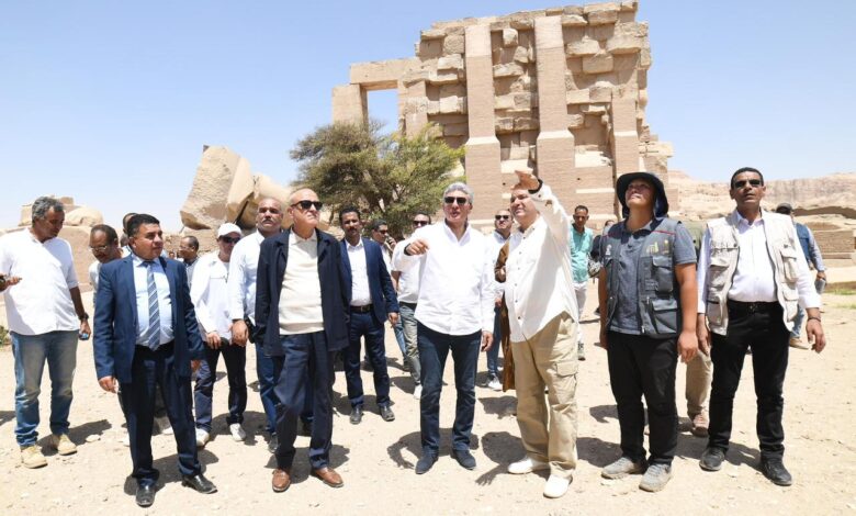 وزير السياحة