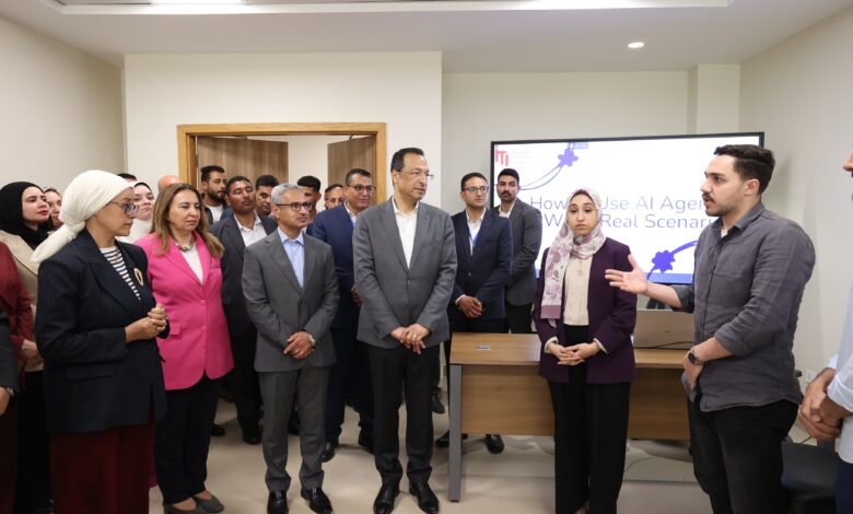 وزير الاتصالات