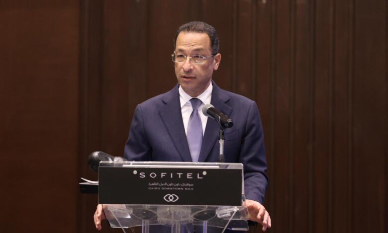 وزير الاتصالات