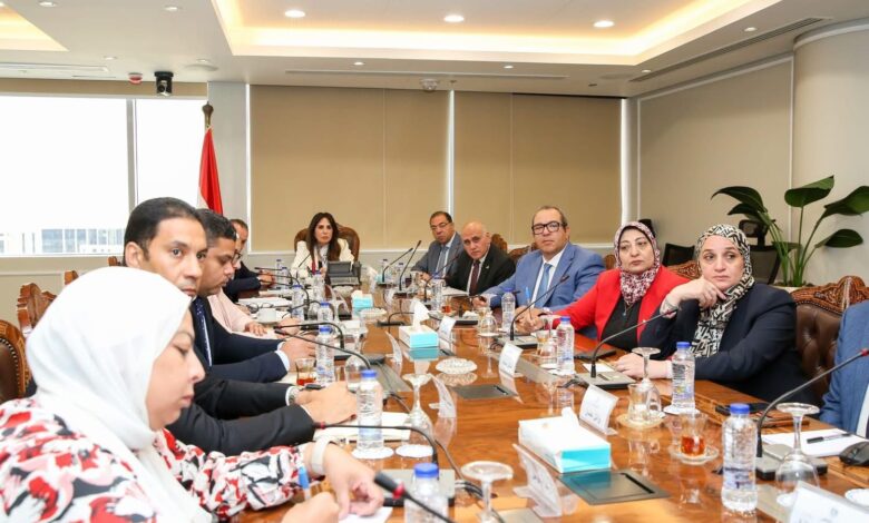وزيرة الإسكان