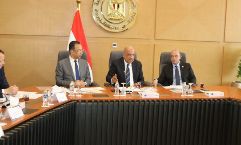 وزير الاتصالات
