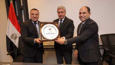 وزير السياحة