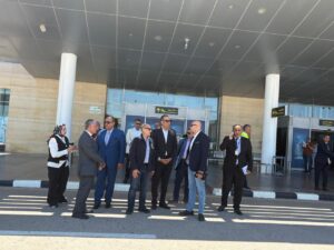 وزير الطيران المدني