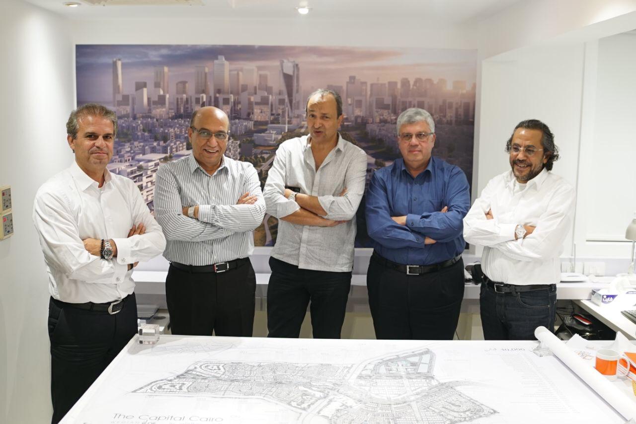 5+ UDC