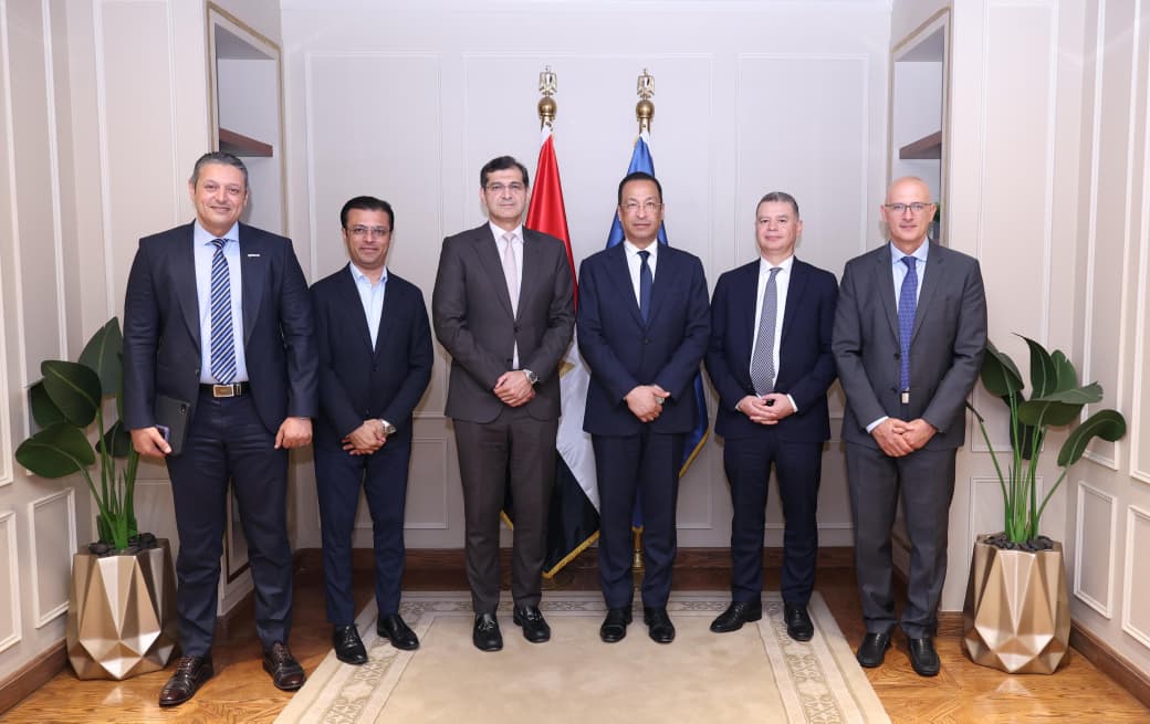 وزير الاتصالات