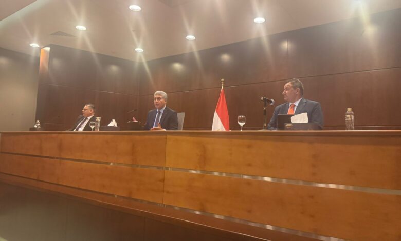 وزير السياحة