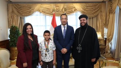 وزير الاتصالات