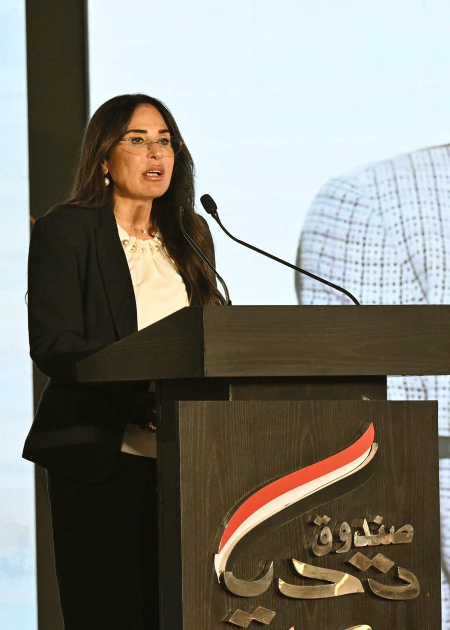 وزيرة الإسكان