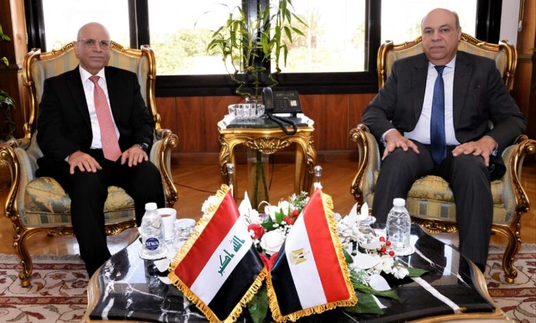 وزير الطيران المدني