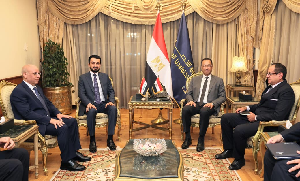 وزير الاتصالات وتكنولوجيا المعلومات