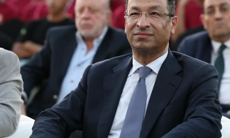 وزير الاتصالات