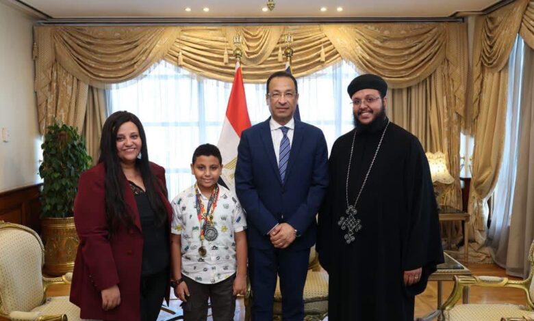 وزير الاتصالات