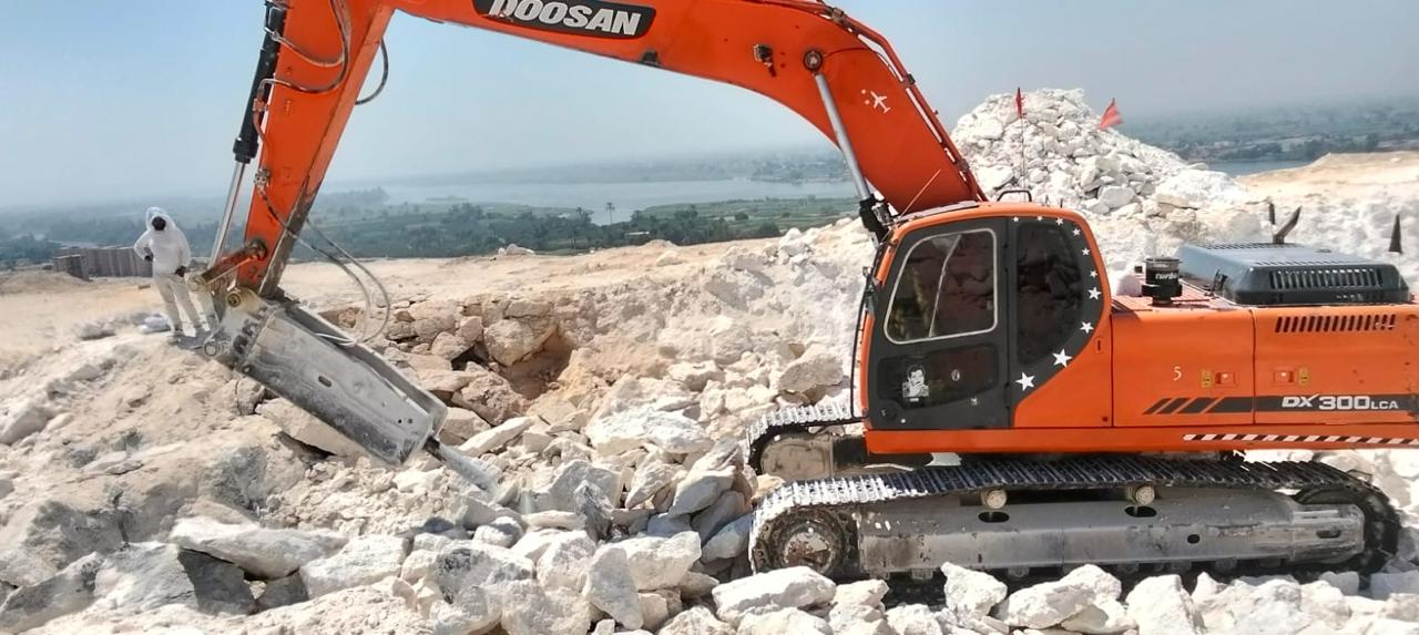 وزيرة الإسكان