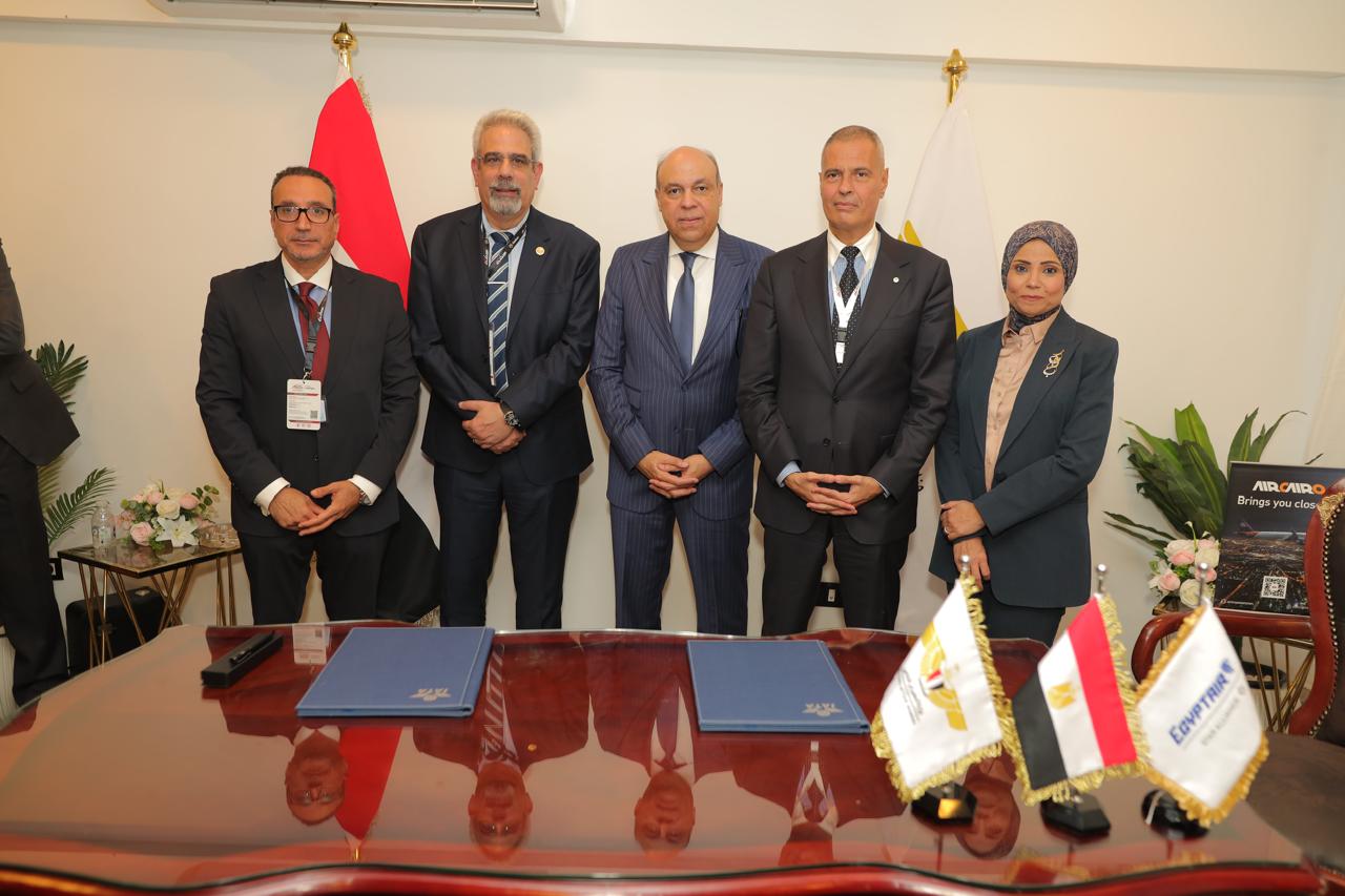 وزير الطيران