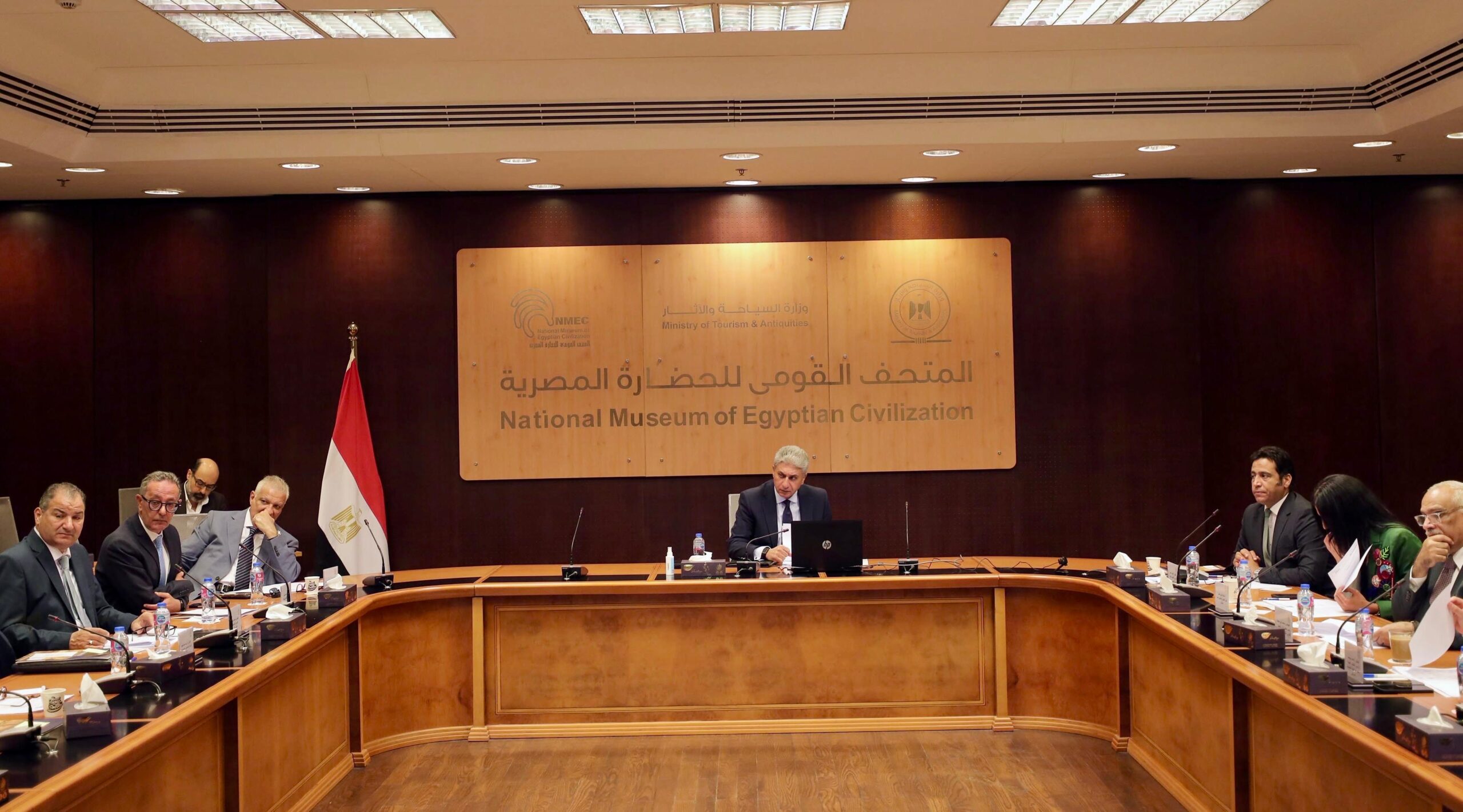 وزير السياحة