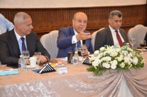 وزير الطيران المدني