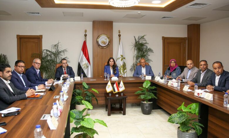 وزيرة الإسكان