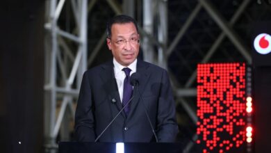 وزير الاتصالات