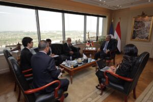 وزير السياحة