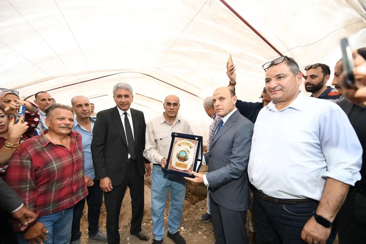 وزير السياحة والآثار